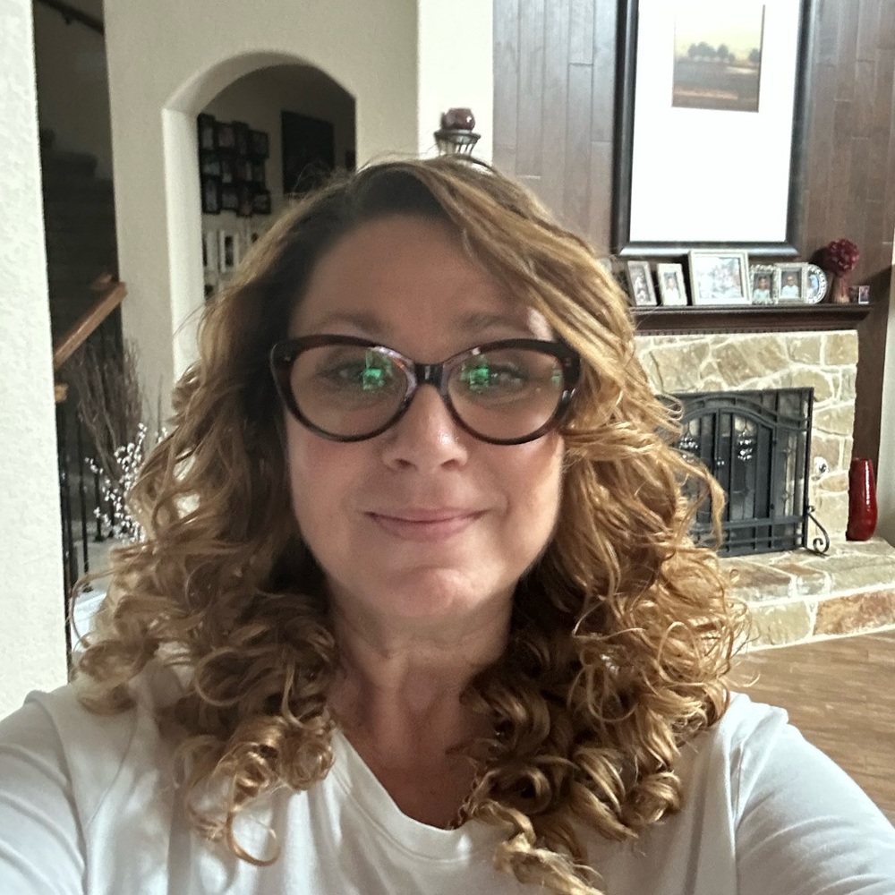 Meet your Posher, Connie
